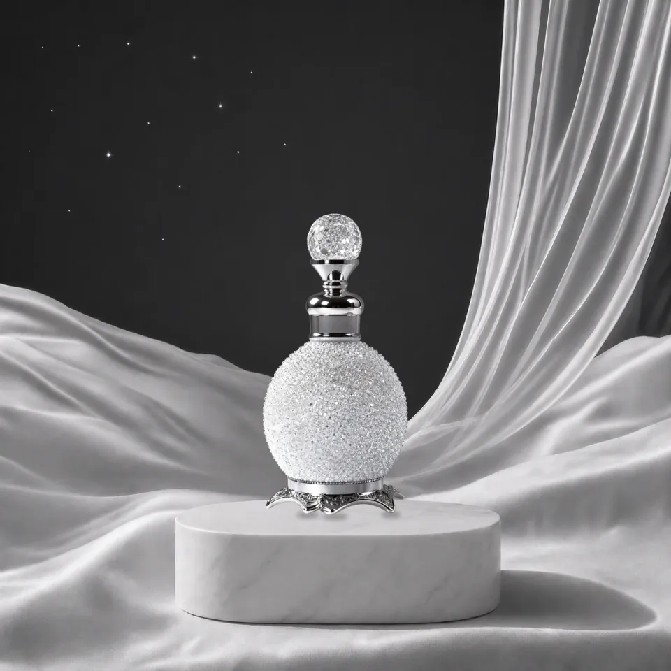 Stardust - Moon perfume oil bottle