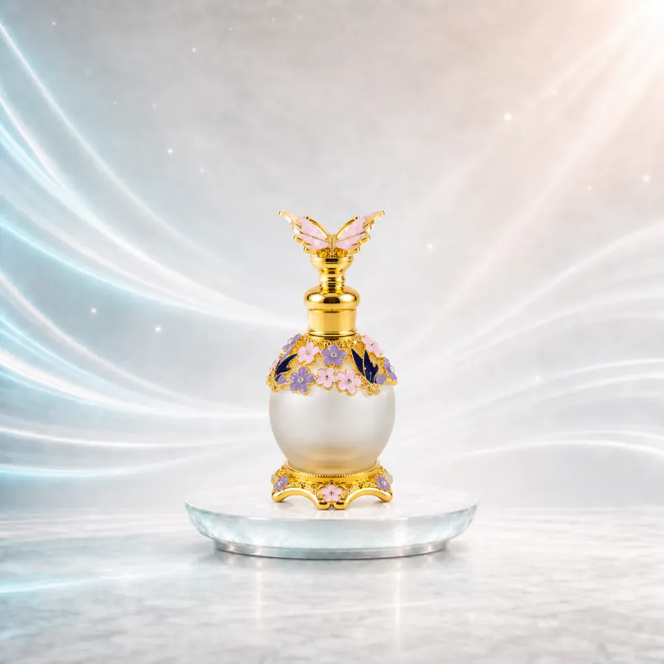 Butterfly Halo - White/Gold Dark perfume oil bottle